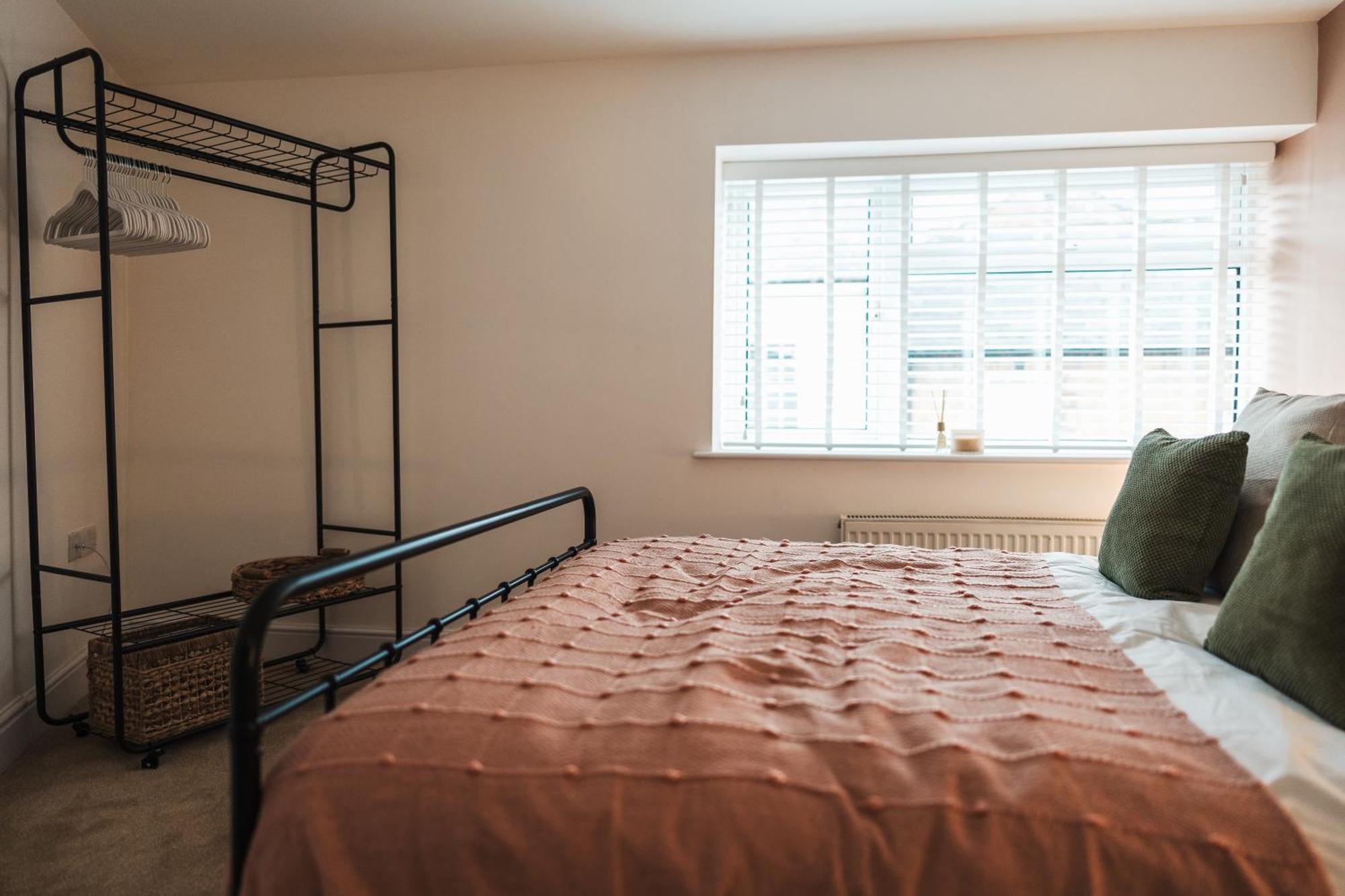 Feature Stone, Stunning Apartment, 2 X King Beds And Single, Sleeps 5 Castle Cary Zewnętrze zdjęcie