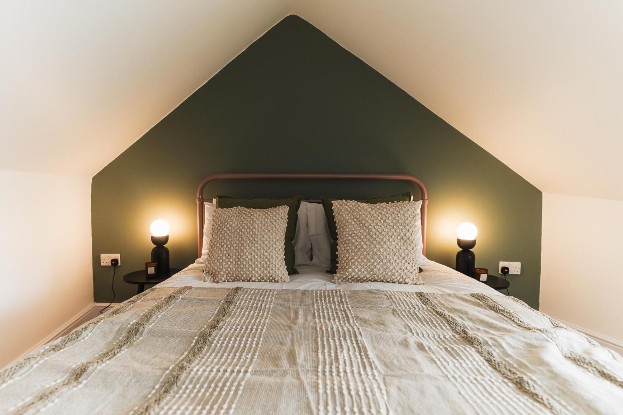 Feature Stone, Stunning Apartment, 2 X King Beds And Single, Sleeps 5 Castle Cary Zewnętrze zdjęcie